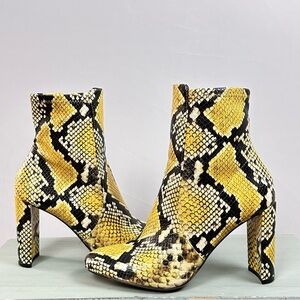 ALDO Aurellane heeled ankle boots in faux snakeskin - size 7.5